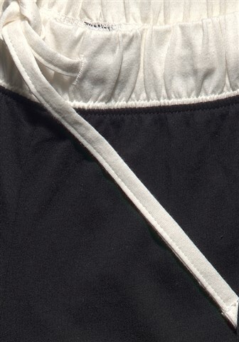 Pijama de la BUFFALO pe negru