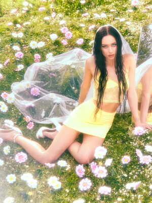 Kayla Shyx - Yellow Lace Set Look by SHYX