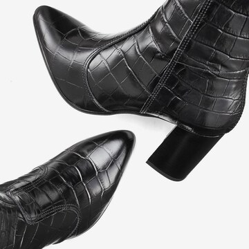 LASCANA Stiefelette in Schwarz