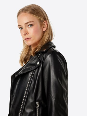 Urban Classics Jacke in Schwarz