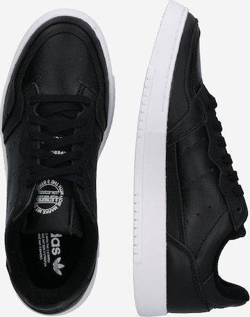 ADIDAS ORIGINALS - Zapatillas deportivas bajas 'Supercourt' en negro