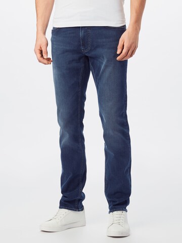 BRAX Regular Jeans 'Chuck' in Blauw: voorkant