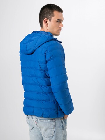 Urban Classics Steppjacke in Blau: Rückseite