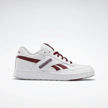 Sneaker low de la Reebok pe alb