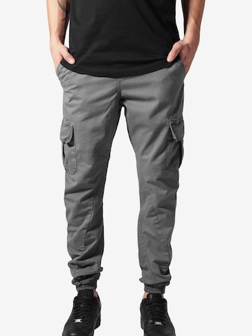 Urban Classics Tapered Cargo trousers in Grey: front