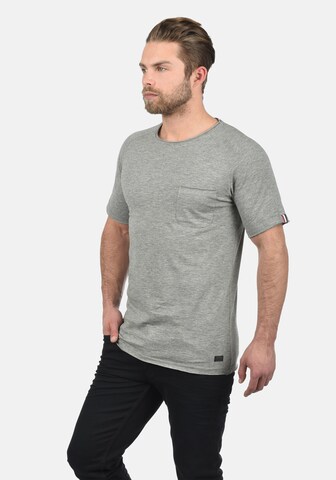 Produkt Shirt 'Xora' in Grey: front