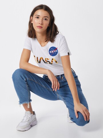 ALPHA INDUSTRIES T-Shirt 'Nasa' in Weiß