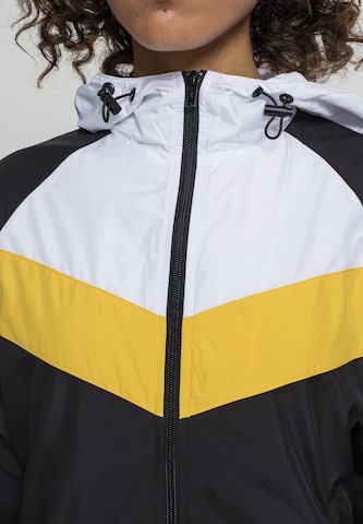 juoda Urban Classics Demisezoninė striukė