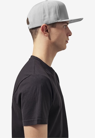 Casquette Flexfit en argent