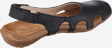 EL NATURALISTA Sandals in Black