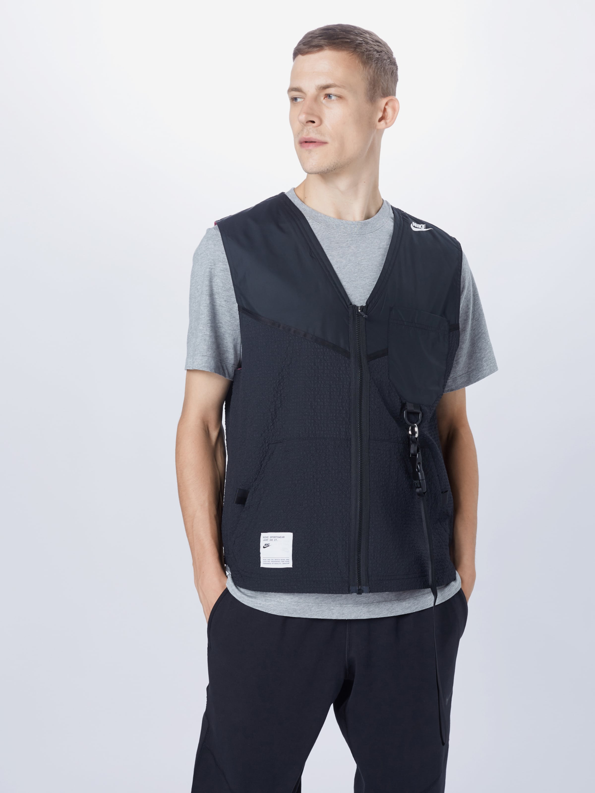 nike sportswear vest