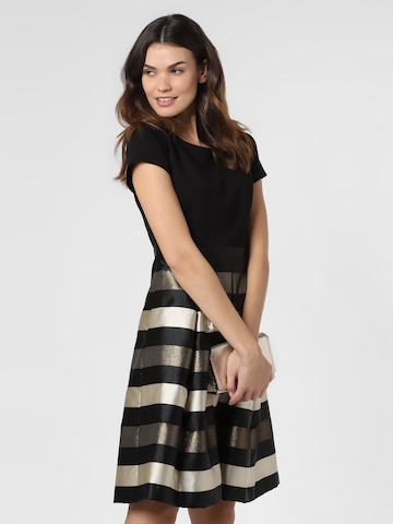 Marie Lund Kleid in Schwarz: Vorderseite