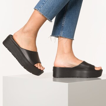 LEMON JELLY Mules 'Sunny' in Black: front