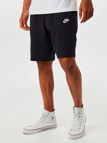 Nike Sportswear regular Παντελόνι σε μαύρο: μπροστά