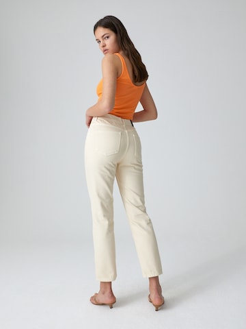 EDITED Regular Jeans 'Mirea' in Beige
