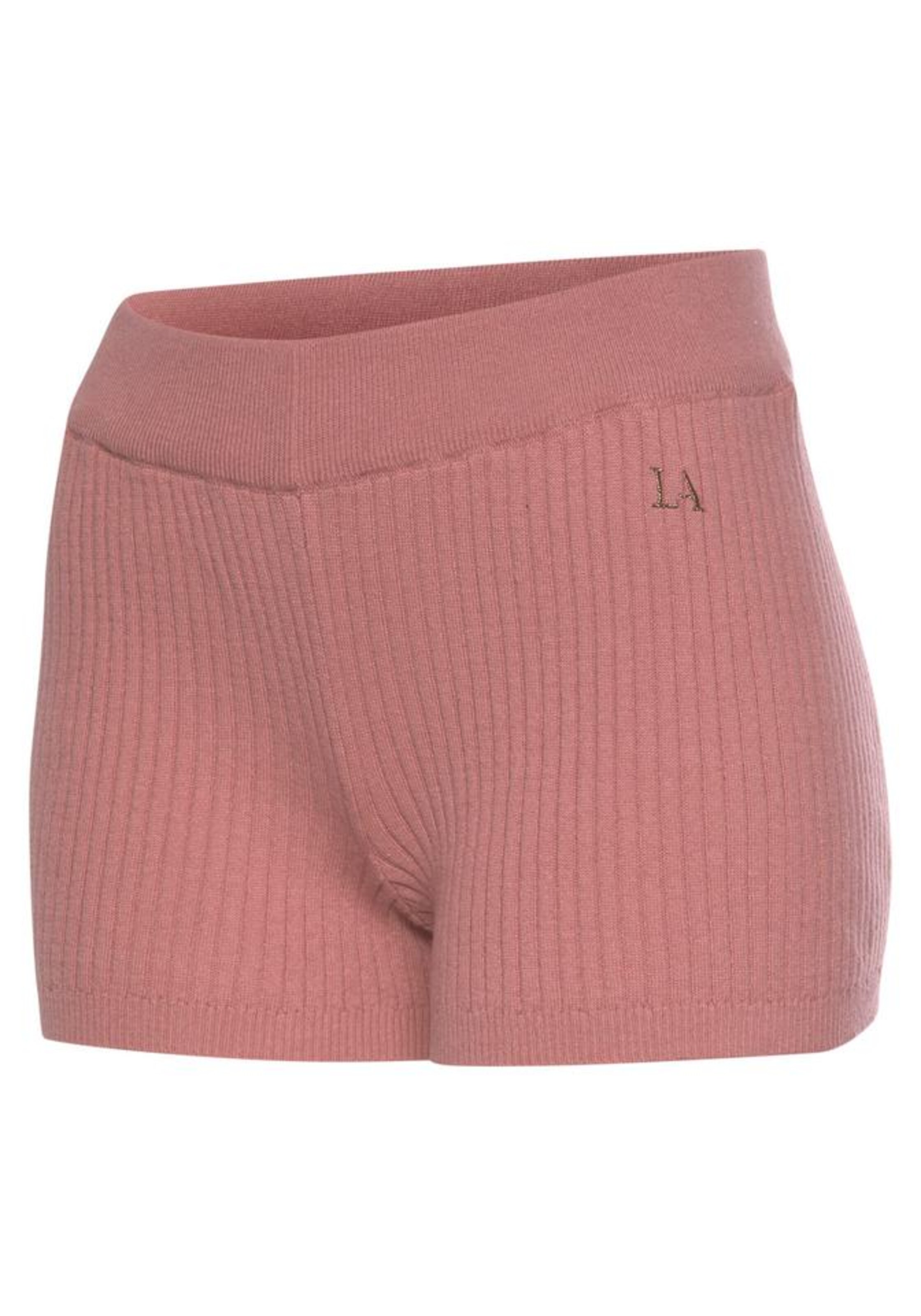 BENCH Slimfit Shorts in Pink