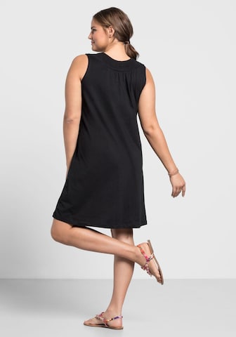 SHEEGO - Vestido en negro