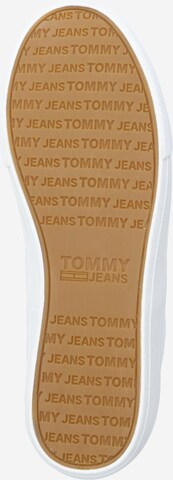 Sneaker bassa di Tommy Jeans in bianco