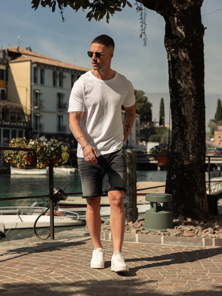 Daniel Fuchs - Basic Denim Shorts Look by DAN FOX APPAREL