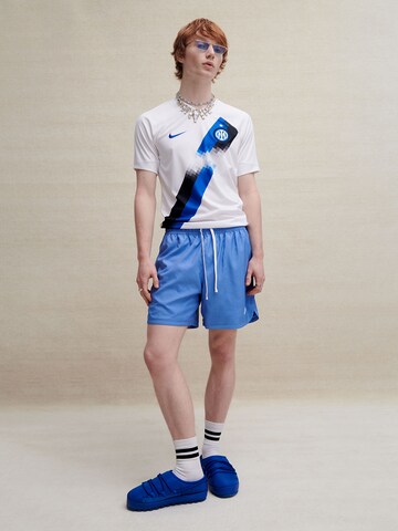 Short Sporty Blue White Look