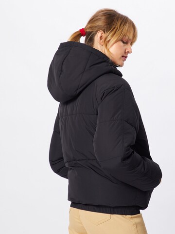 Giacca di mezza stagione 'Claude' di ABOUT YOU in nero: dietro