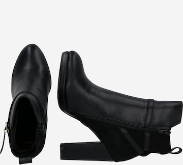 BUFFALO Stiefelette in Schwarz