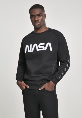 Sweat-shirt Mister Tee en noir : devant