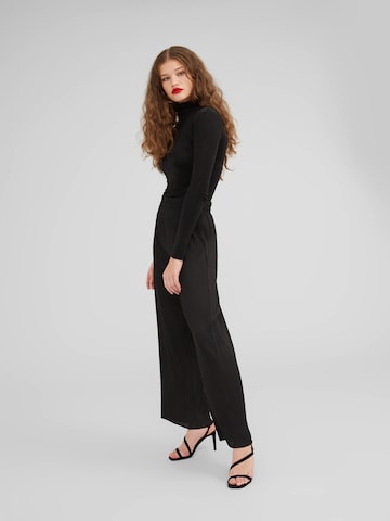 EDITED Shirt 'Malala' in Schwarz