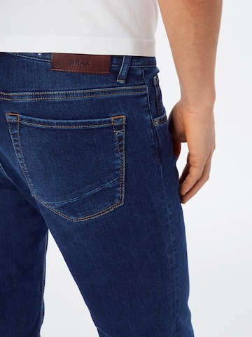 BRAX Slimfit Jeans 'Chuck' in Blau