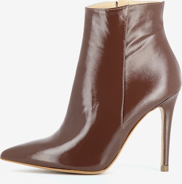 EVITA Ankle Boots in Brown