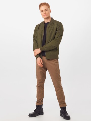 TOM TAILOR DENIM Slimfit Chino in Bruin