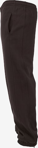 Effilé Pantalon Urban Classics en marron