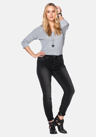 SHEEGO Slimfit Jeggings σε μαύρο