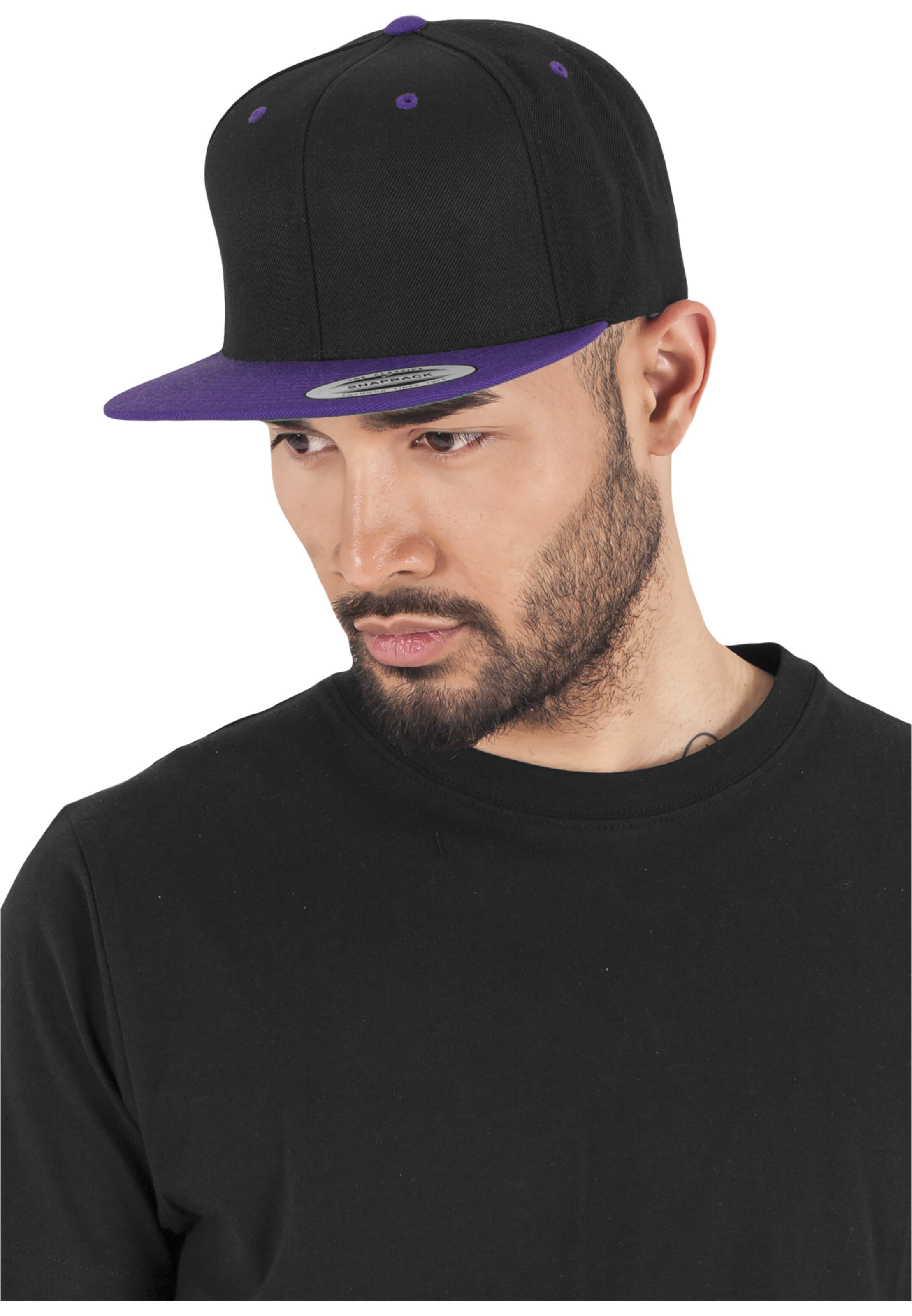 Flexfit Cap in Schwarz: Vorderseite