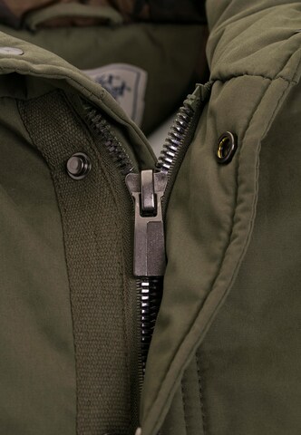 CIPO & BAXX Winter Parka 'Army' in Green