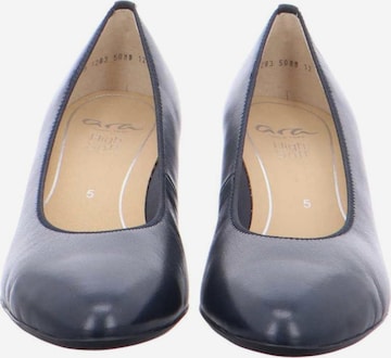 ARA Pumps in Blauw