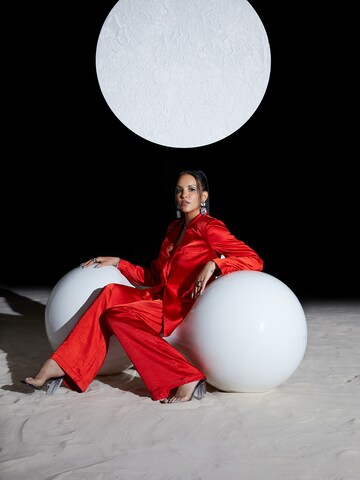 Sophisticated Red Satin Look by VIERVIER