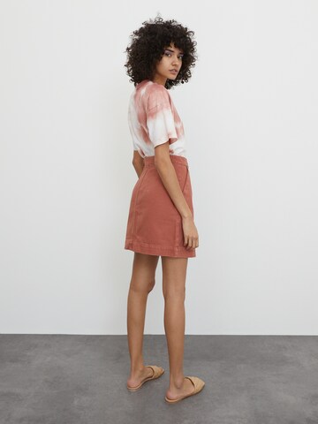 EDITED T-shirt 'Miri' i beige