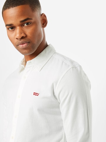 LEVI'S ® Kitsas lõige Triiksärk 'LS Battery HM Shirt Slim', värv valge