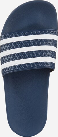 ADIDAS ORIGINALS - Sapato aberto 'Adilette' em azul