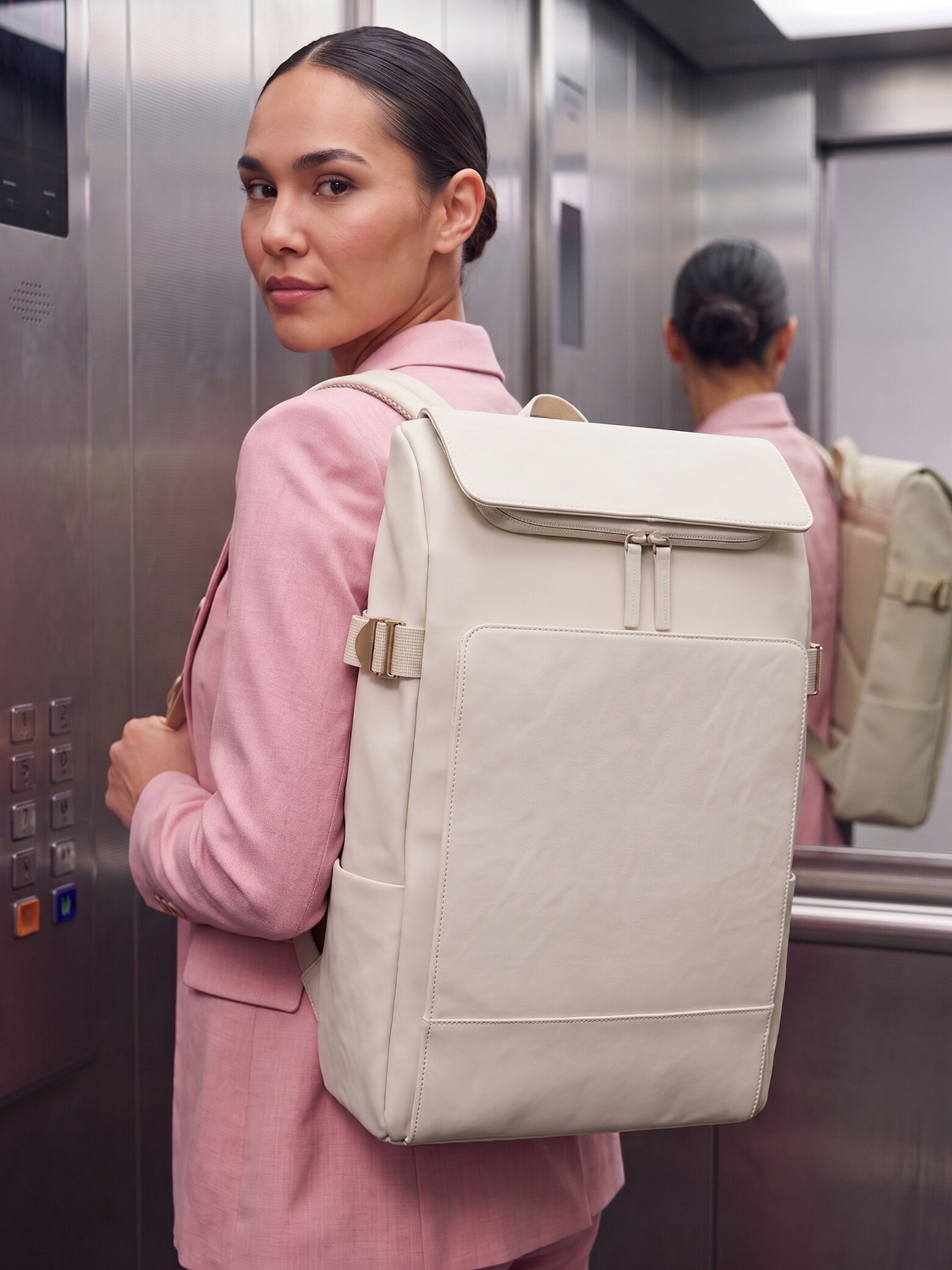 Lista para el trabajo y para la noche Bolsas versátiles