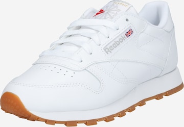 Reebok Classics Sneakers in White: front