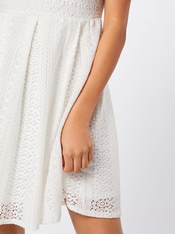 VERO MODA - Vestido 'HONEY' en blanco