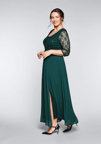 Robe de soirée SHEEGO en vert