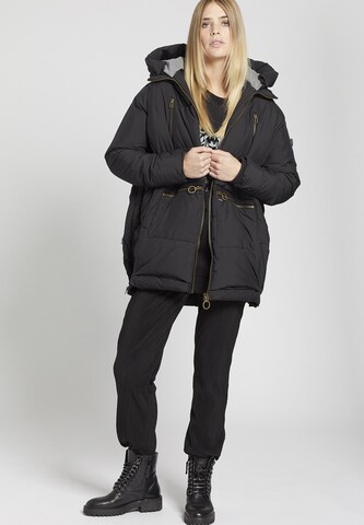 khujo Jacke 'Celina' in Schwarz