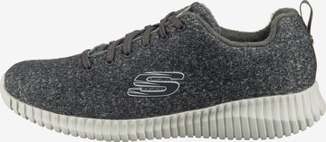 SKECHERS Sneaker in Grau