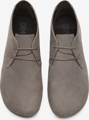 Chaussure à lacets 'Right' CAMPER en gris