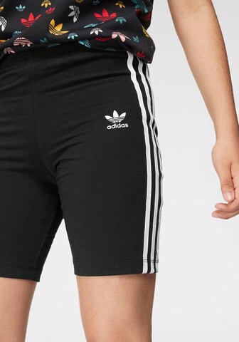 ADIDAS ORIGINALS Skinny Fit Панталон в черно