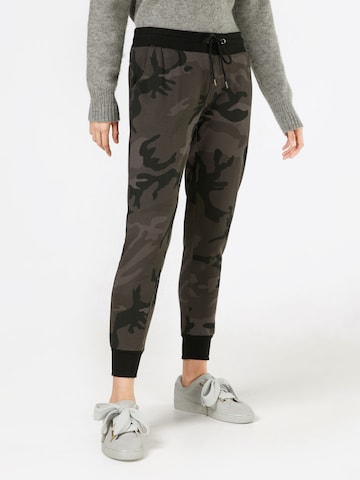 Urban Classics Tapered Broek in Groen: voorkant