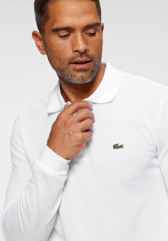 T-Shirt LACOSTE en blanc